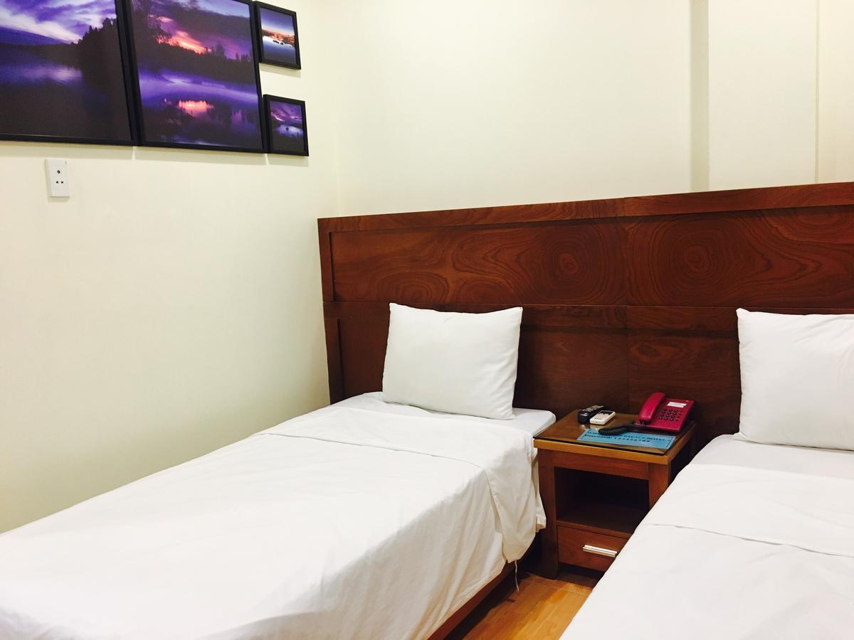 Saigon Palace Tran Quoc Hoan Hotel Hanoi Exterior foto